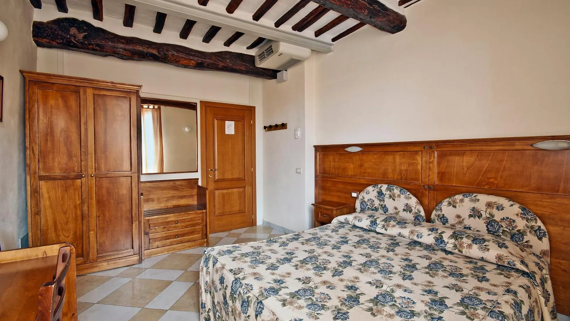Al Mercato B&B Sienne Couette-café